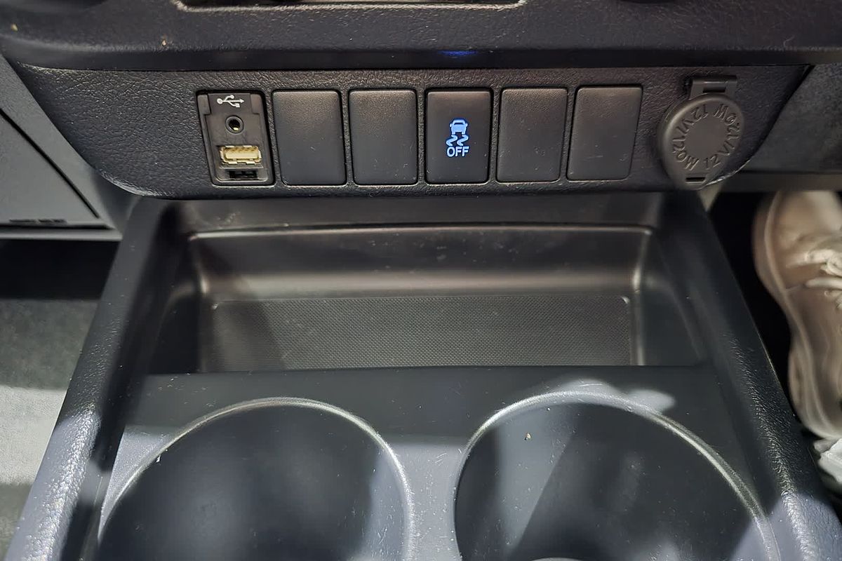 2019 Toyota Hilux Hilux 4x2 SR 2.8L T Diesel Automatic Double Cab GUN136R Rear Wheel Drive