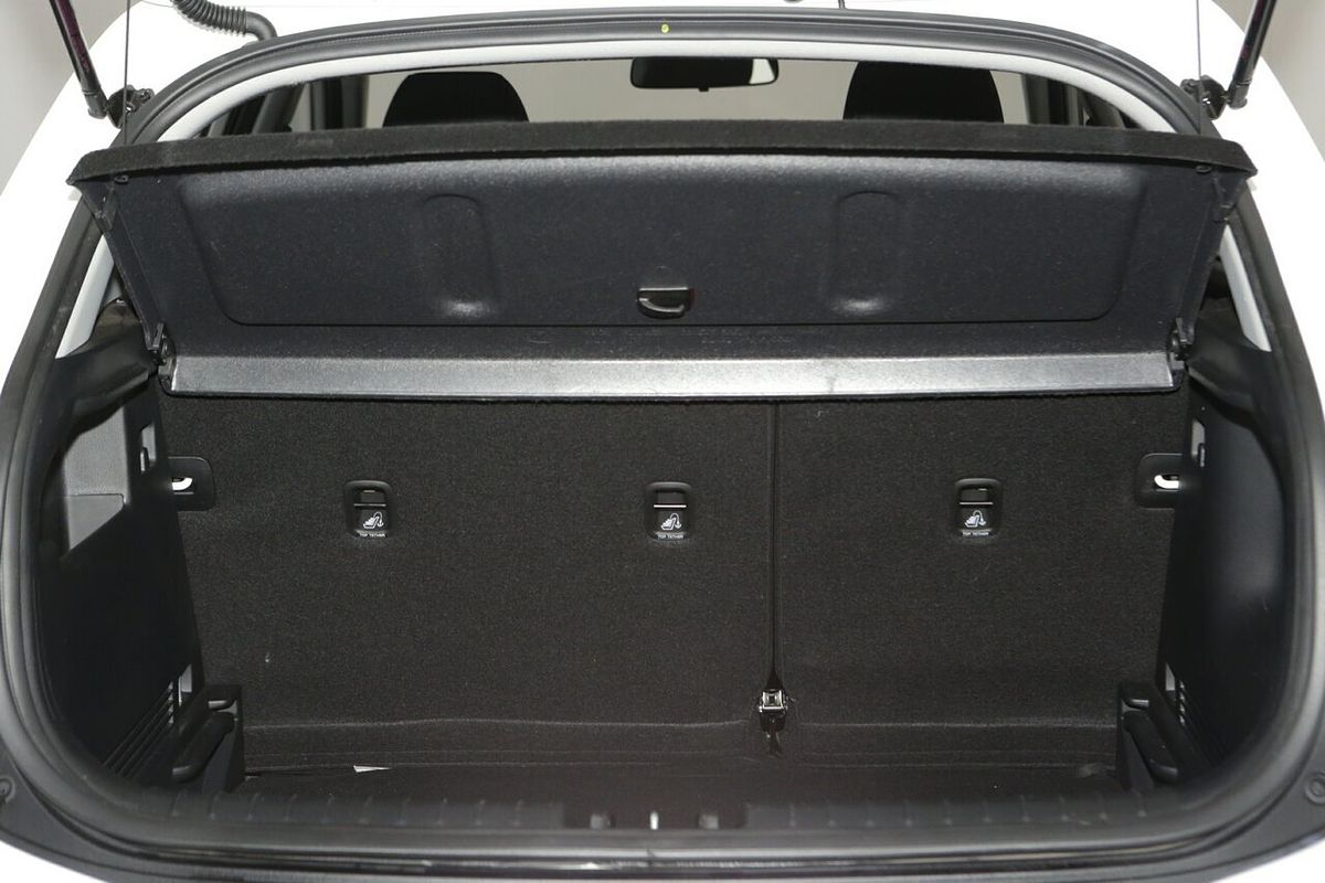 2023 Kia Stonic S YB