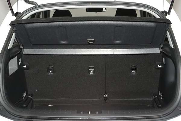 2023 Kia Stonic S YB