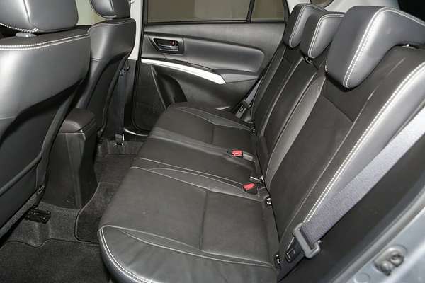 2017 Suzuki S-Cross Turbo Prestige JY