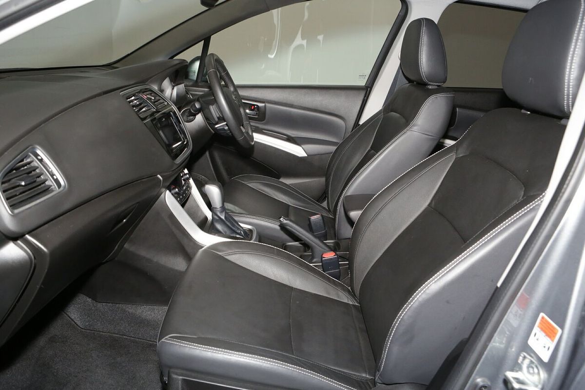 2017 Suzuki S-Cross Turbo Prestige JY