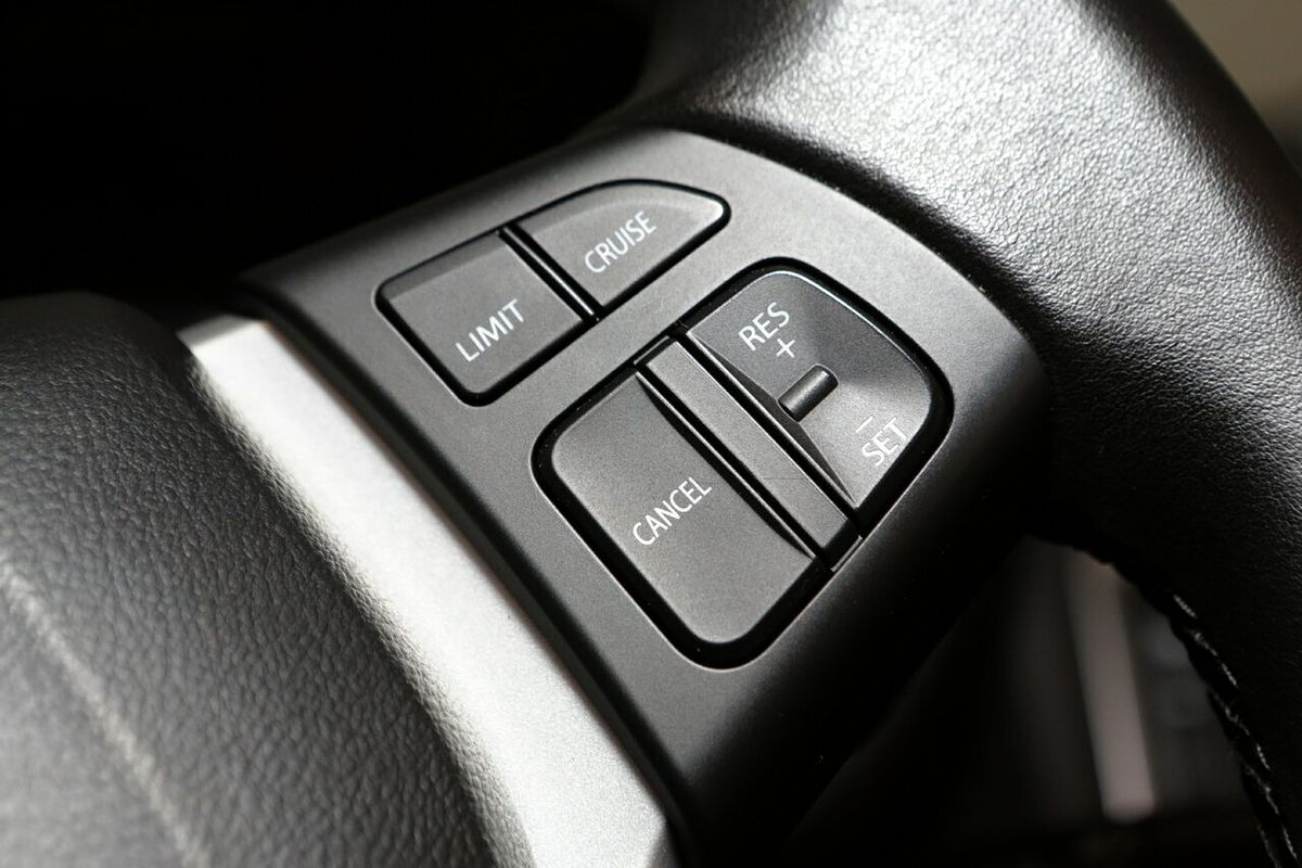 2017 Suzuki S-Cross Turbo Prestige JY