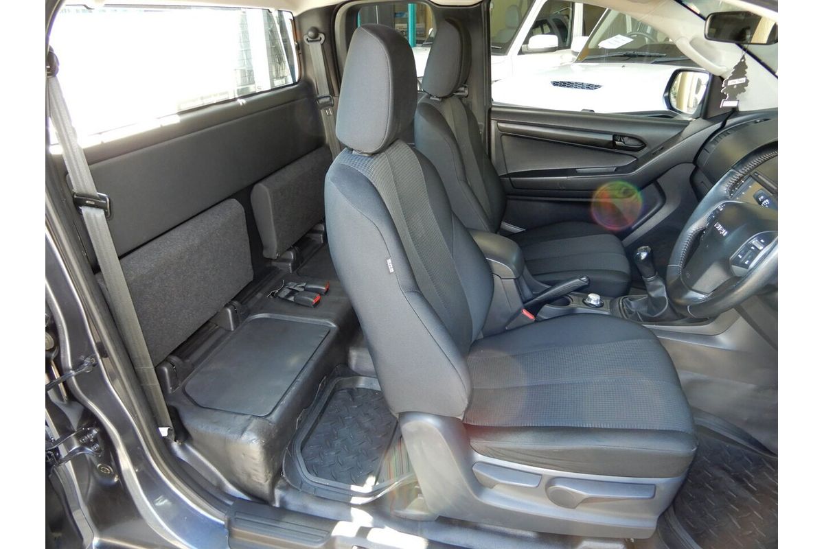 2018 Isuzu D-MAX SX 4X4
