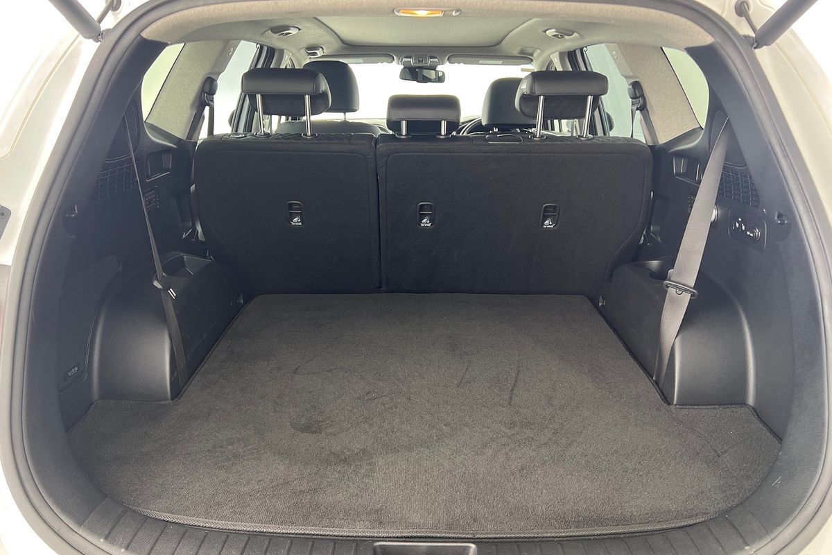 2019 Hyundai Santa Fe Highlander TM.2