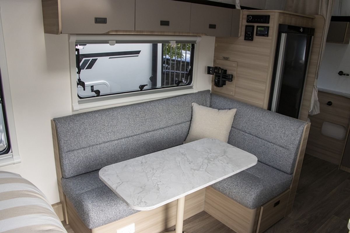 2025 Jayco DISCOVERY POPTOP 16.67-5.OB.DY-MY25