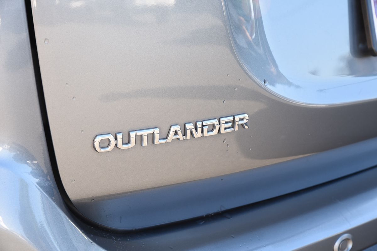 2017 Mitsubishi Outlander LS ZK