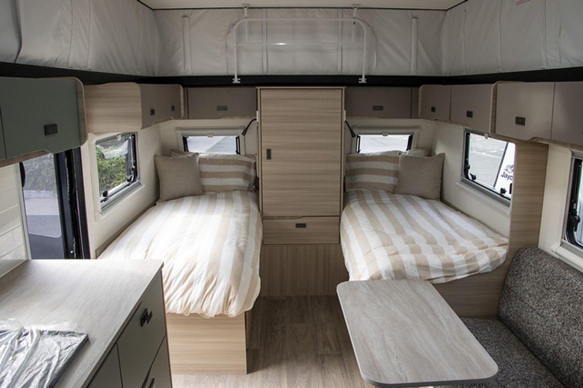 2025 Jayco DISCOVERY POPTOP 16.67-4.DY-MY25