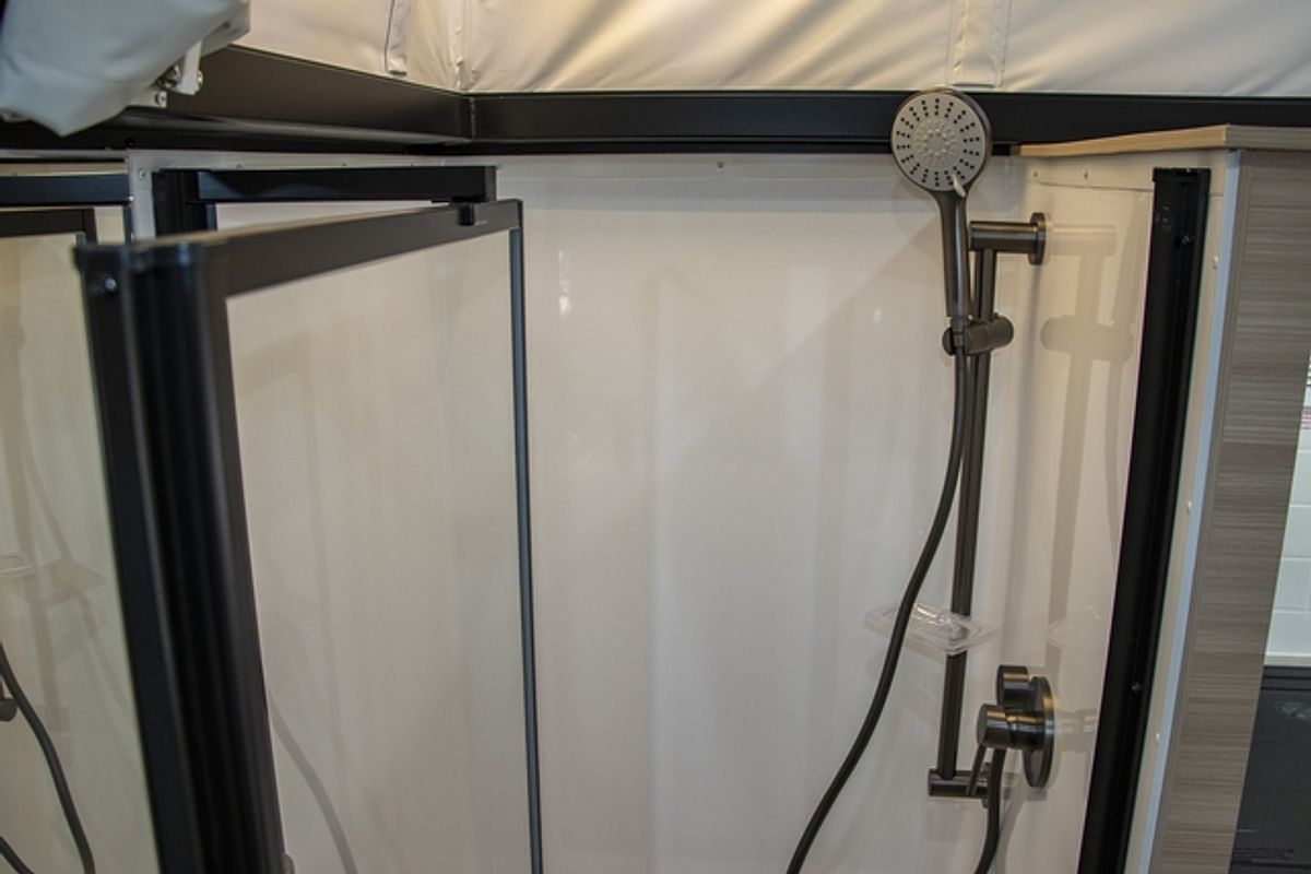 2025 Jayco DISCOVERY POPTOP 16.67-4.DY-MY25