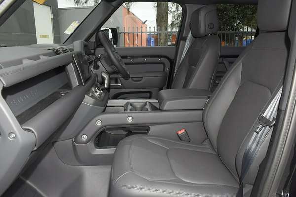 2024 Land Rover Defender 110 P400e X-Dynamic HSE L663