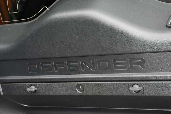 2024 Land Rover Defender 110 P400e X-Dynamic HSE L663
