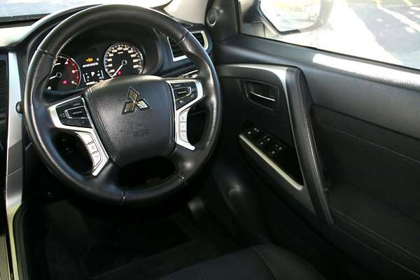 2022 Mitsubishi Pajero Sport GLX QF