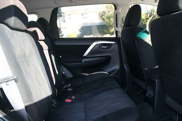 2022 Mitsubishi Pajero Sport GLX QF