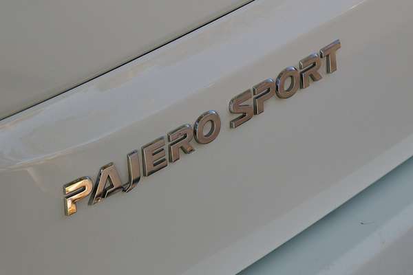 2022 Mitsubishi Pajero Sport GLX QF
