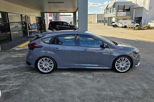2017 Ford Focus ST2 LZ