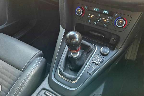 2017 Ford Focus ST2 LZ