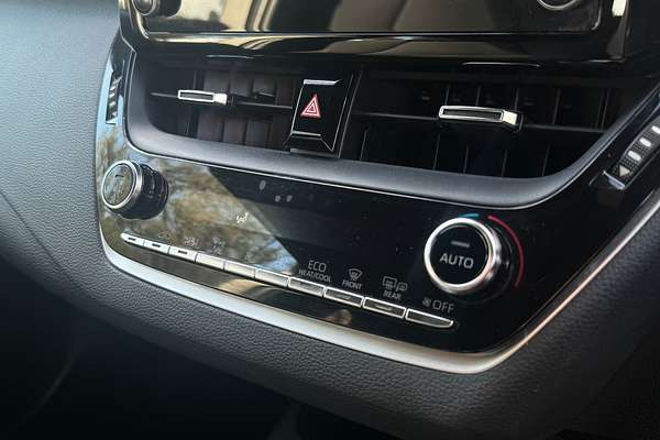 2022 Toyota Corolla Ascent Sport Hybrid ZWE211R