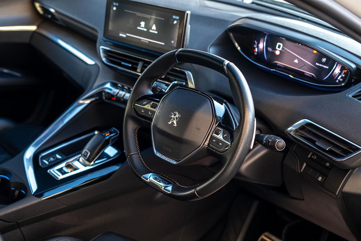 2021 Peugeot 5008 GT P87