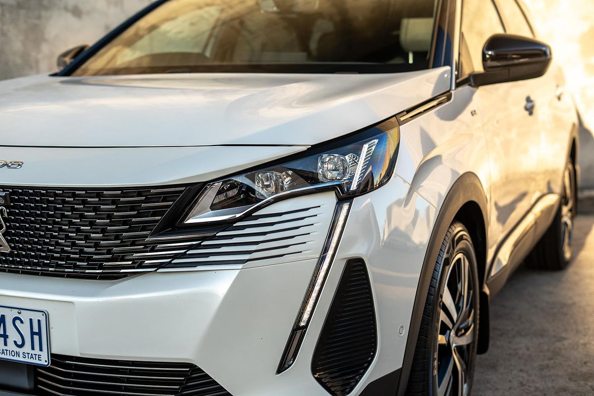 2021 Peugeot 5008 GT P87
