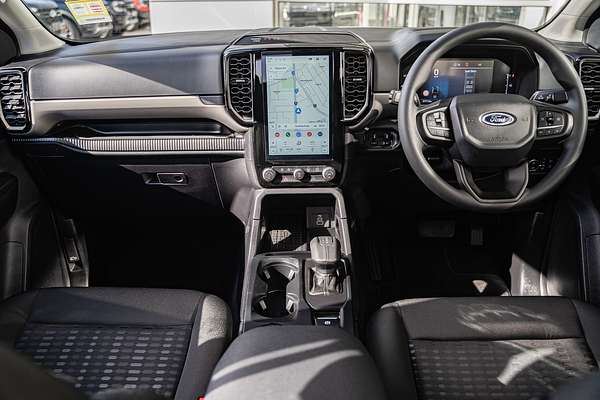 2024 Ford Everest Ambiente 2.0L