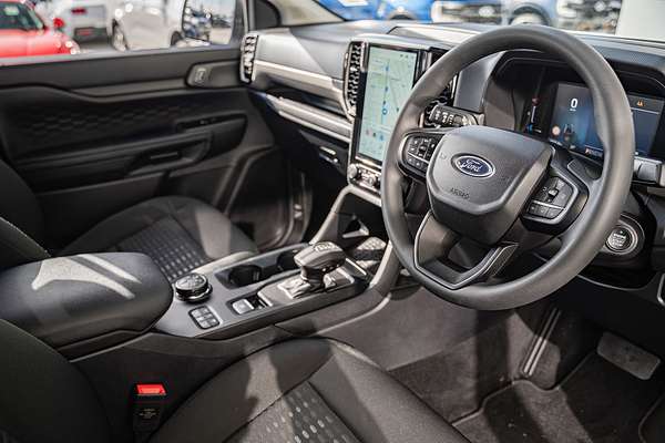 2024 Ford Everest Ambiente 2.0L