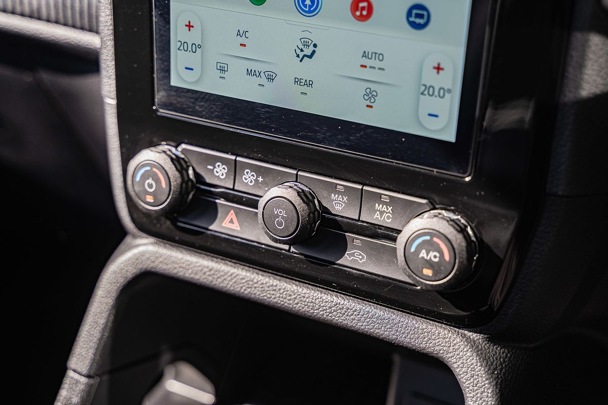 2024 Ford Everest Ambiente 2.0L