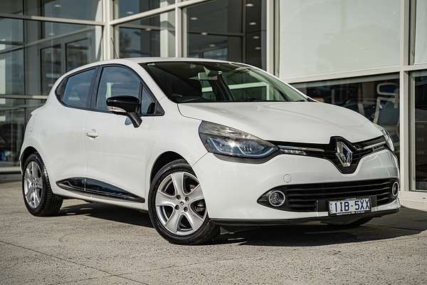 2016 Renault Clio Expression IV B98
