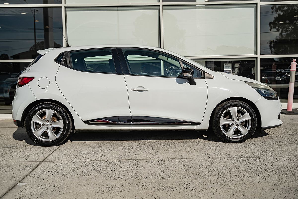 2016 Renault Clio Expression IV B98