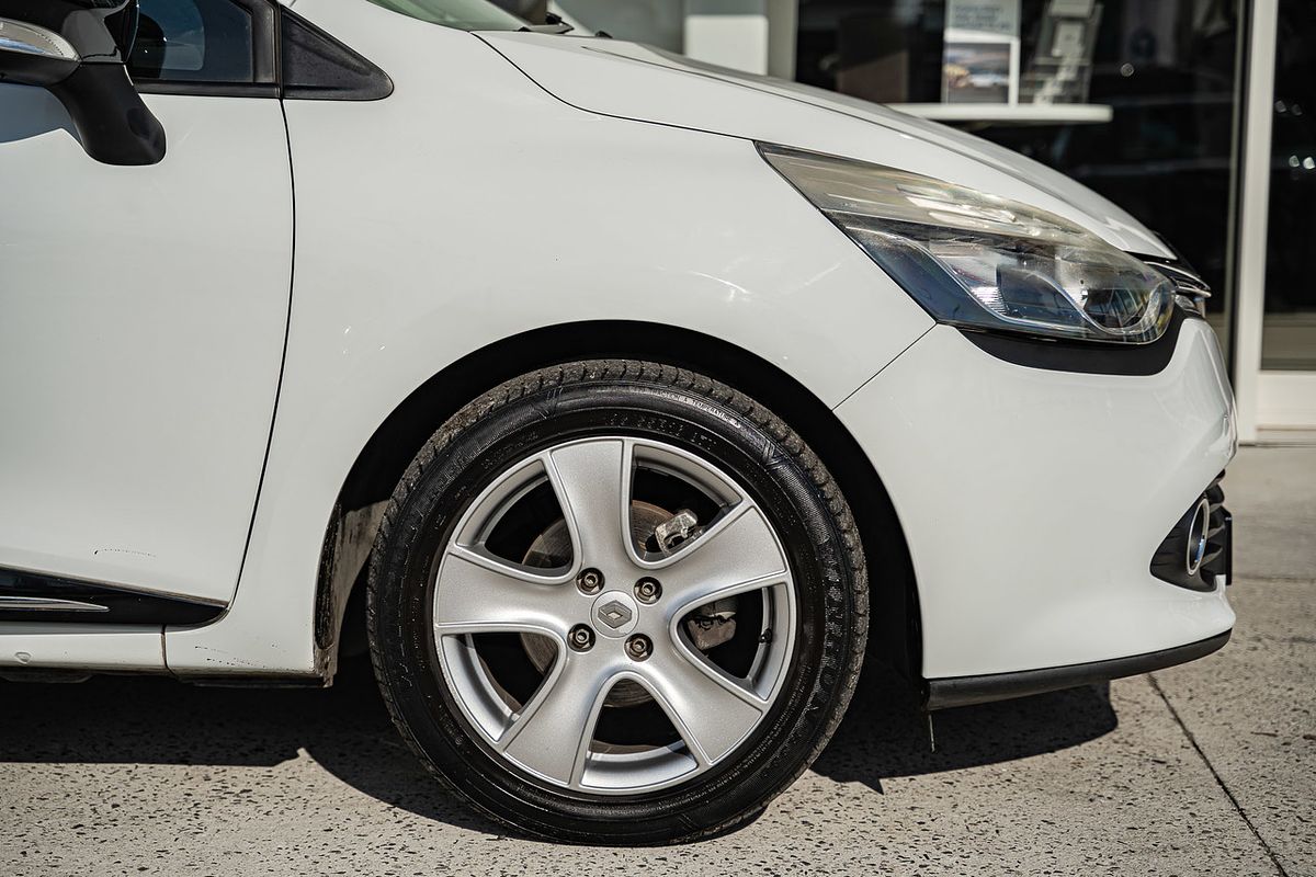 2016 Renault Clio Expression IV B98