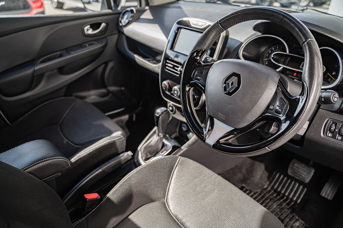 2016 Renault Clio Expression IV B98