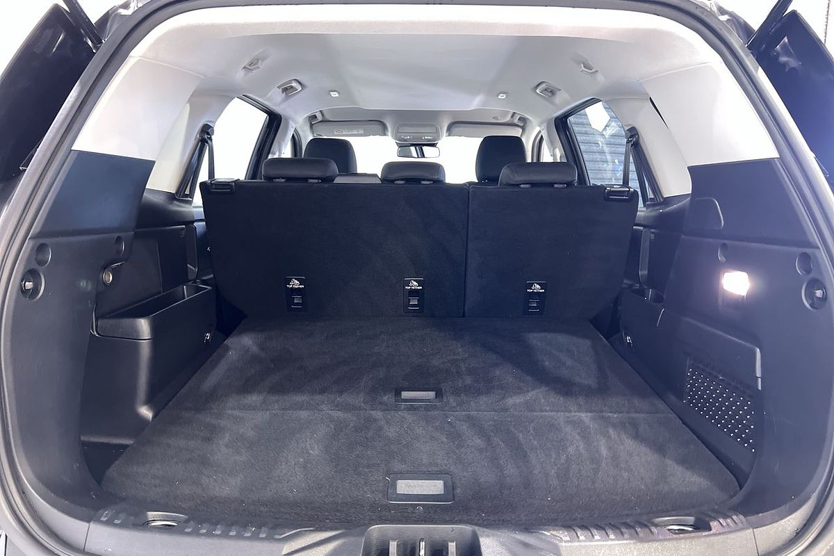2023 Ford Everest Ambiente 2.0L