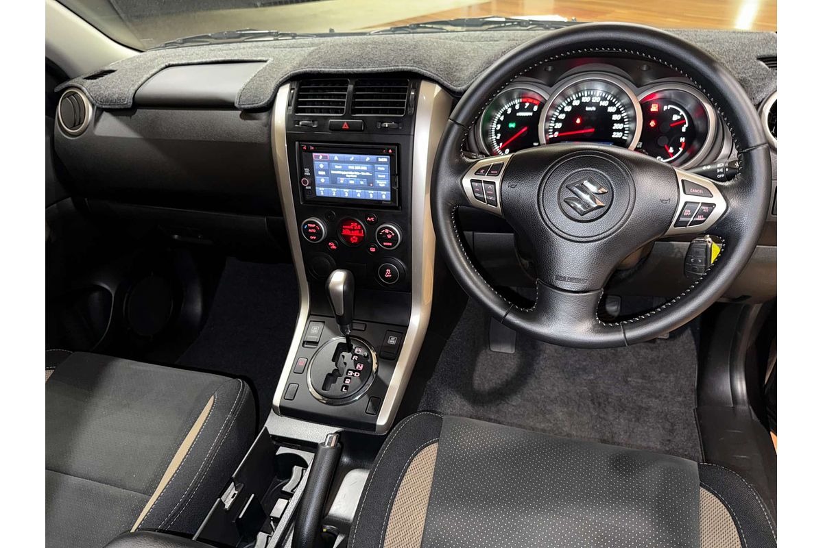 2016 Suzuki Grand Vitara Navigator JB