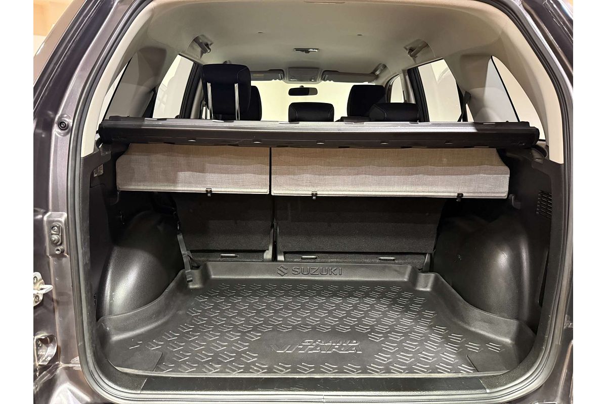 2016 Suzuki Grand Vitara Navigator JB