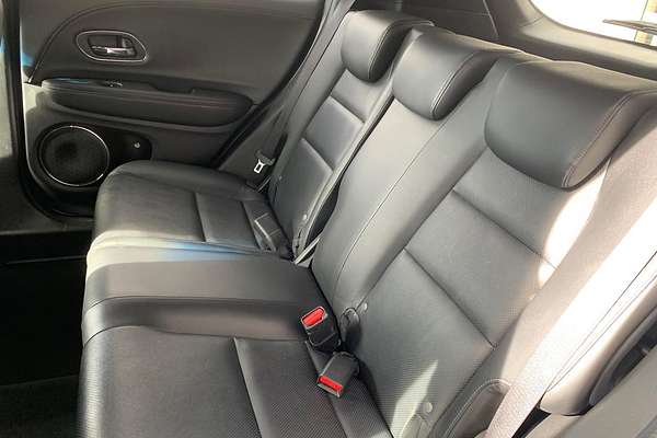 2018 Honda HR-V RS