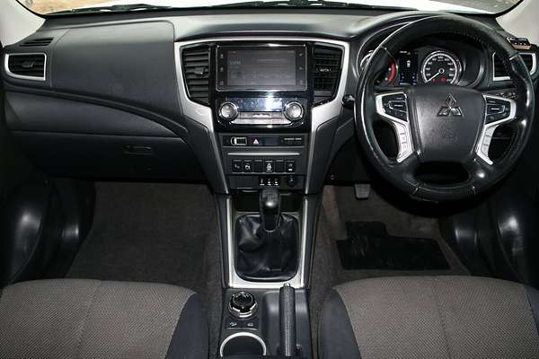 2019 Mitsubishi Triton GLS MR 4X4