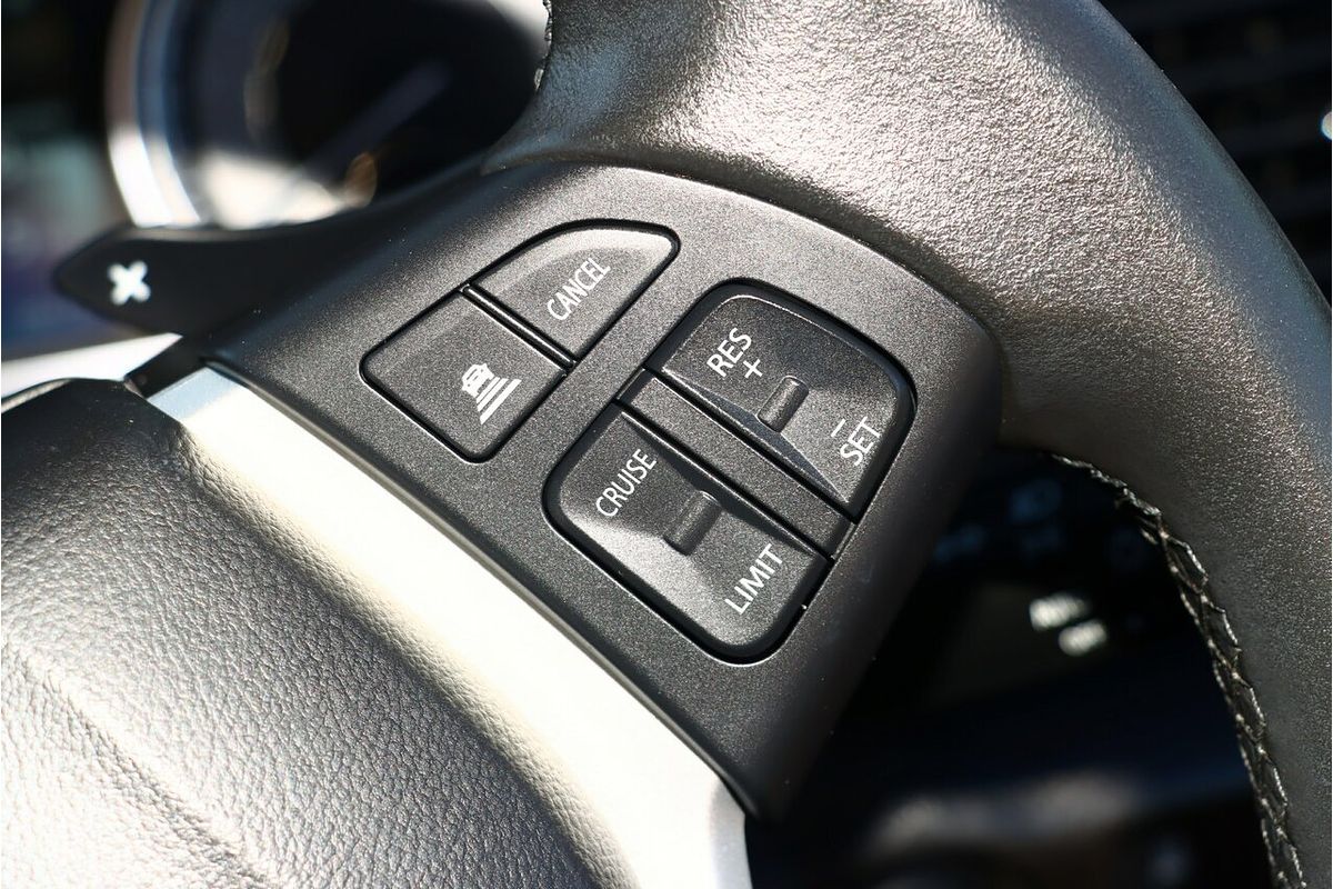 2024 Suzuki S-Cross JYB