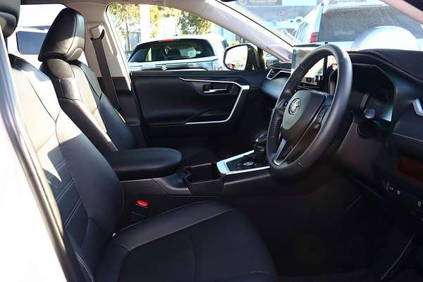 2024 Toyota RAV4 Cruiser AXAH54R