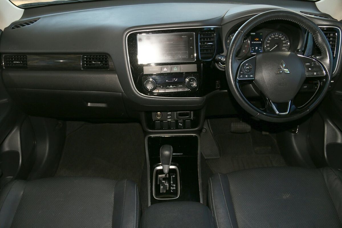2018 Mitsubishi Outlander Exceed ZL