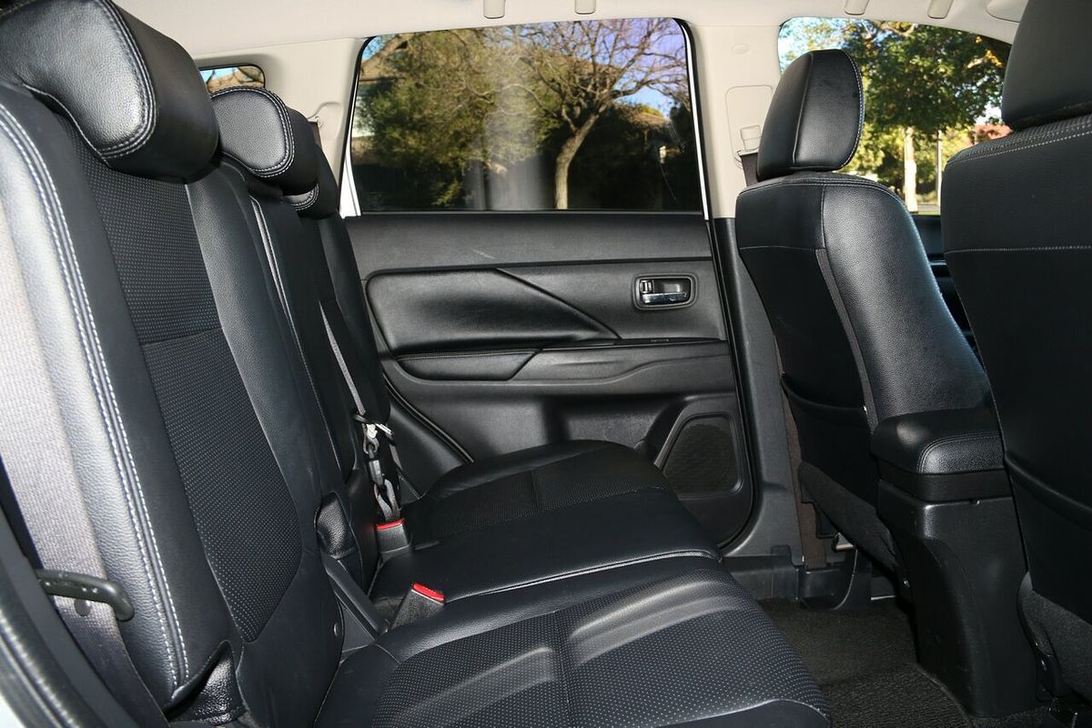 2018 Mitsubishi Outlander Exceed ZL