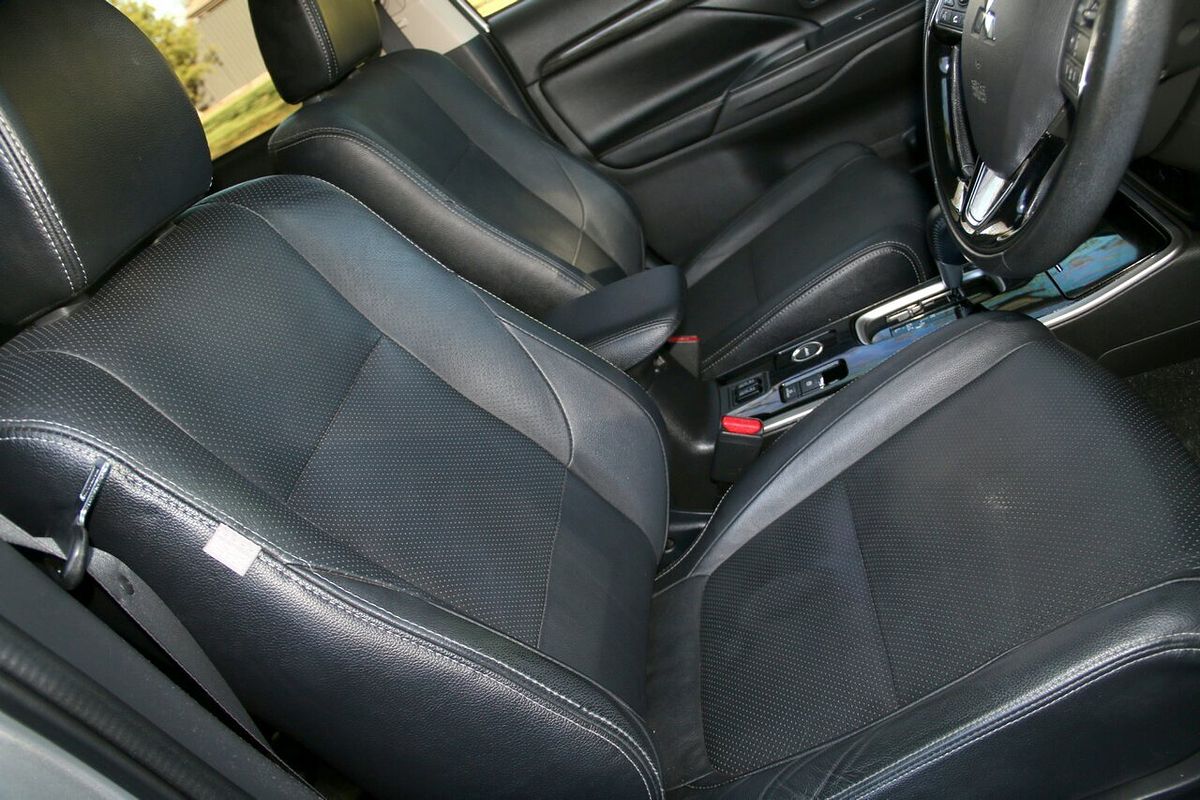 2018 Mitsubishi Outlander Exceed ZL