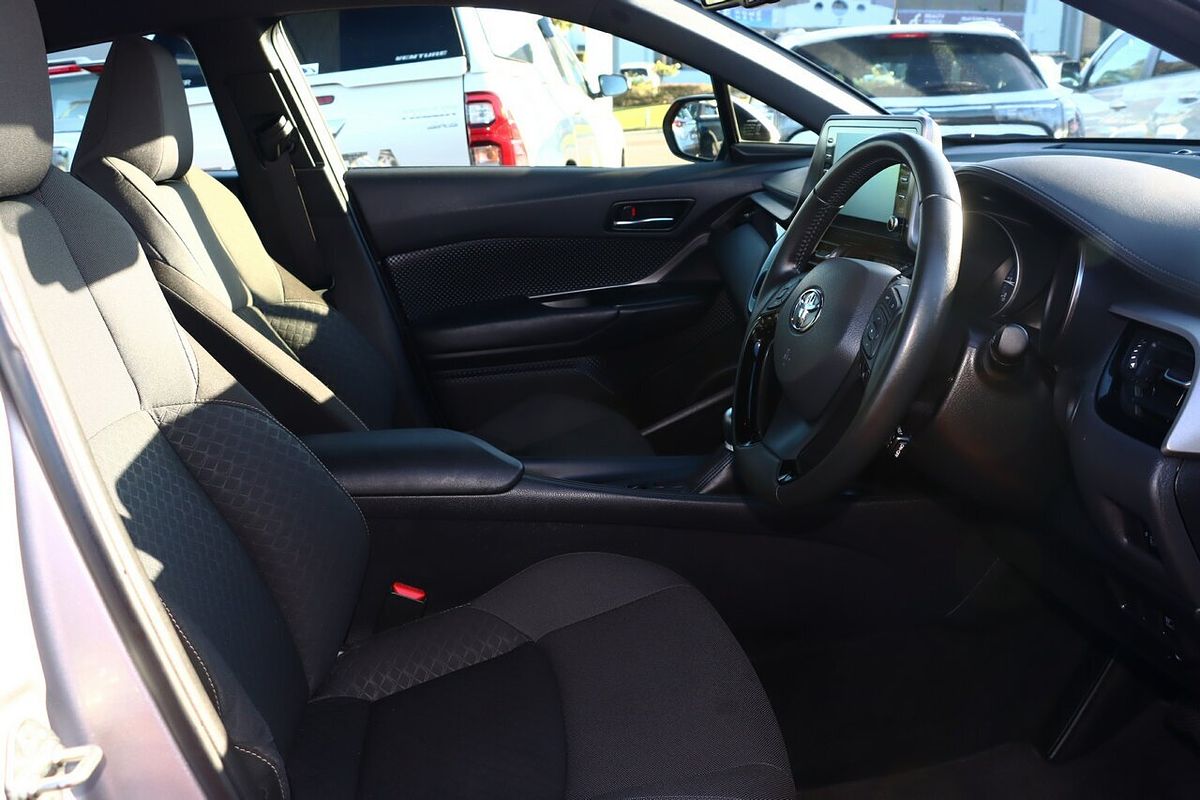 2023 Toyota C-HR GXL NGX10R