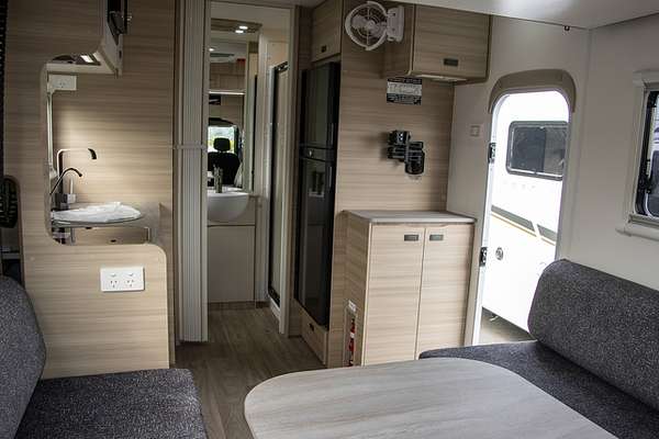 2025 Jayco DESTINY MOTORHOME RM.20-5.DS-MY25