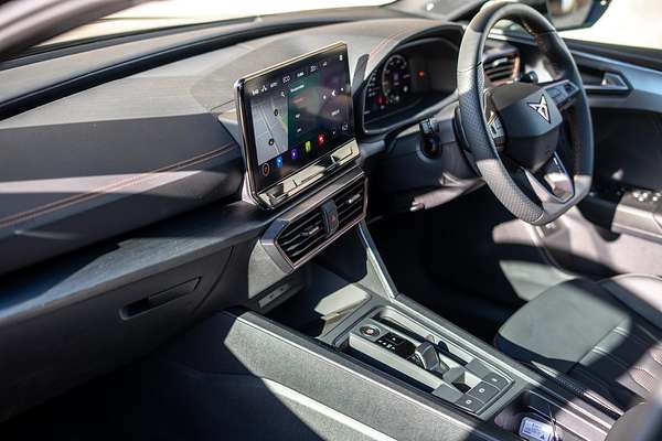 2024 CUPRA Leon V KL