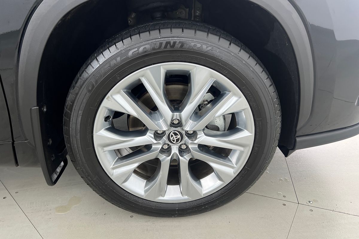 2024 Toyota Kluger Grande AXUH78R