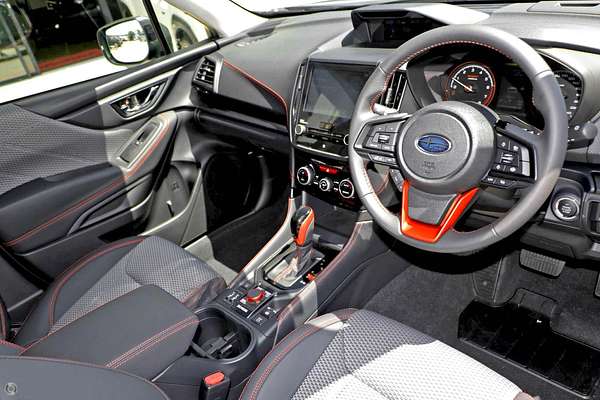 2024 Subaru Forester 2.5i Sport S5