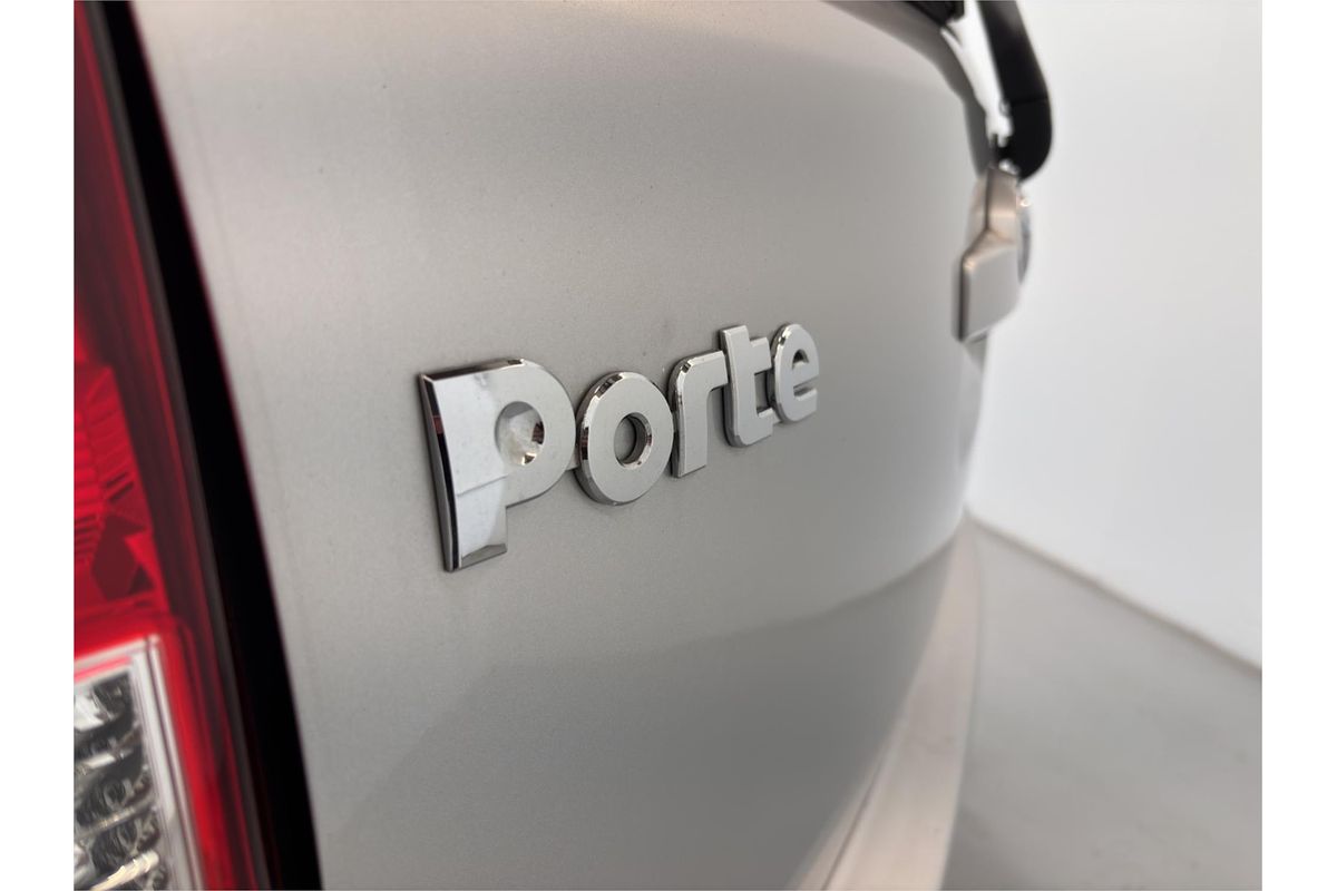 2012 Toyota Porte Welcab NSP140