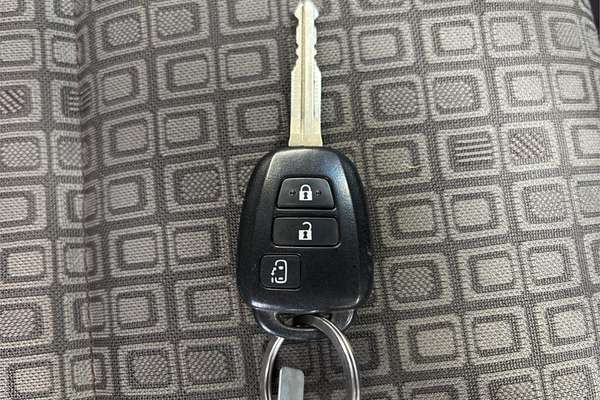 2012 Toyota Porte Welcab NSP140