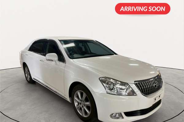 2010 Toyota Crown Majesta URS206