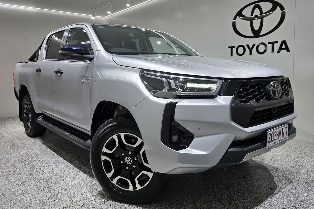 2024 Toyota Hilux Hilux 4x4 SR5 2.8L T Diesel Automatic Double Cab 48V GUN126R 4X4