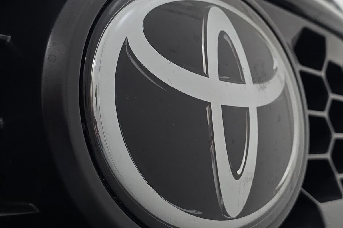 2024 Toyota Hilux Hilux 4x4 SR5 2.8L T Diesel Automatic Double Cab 48V GUN126R 4X4