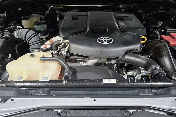 2024 Toyota Hilux Hilux 4x4 SR5 2.8L T Diesel Automatic Double Cab 48V GUN126R 4X4